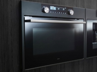 Стеклянный фасад UltraCoolDoorQuadro в духовых шкафах Asko