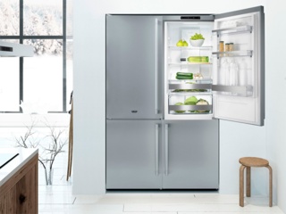 Почему не холодит холодильная камера, а морозилка работает?