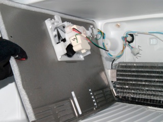 Отсутствует сигнал датчика испарителя в холодильнике. Что делать?