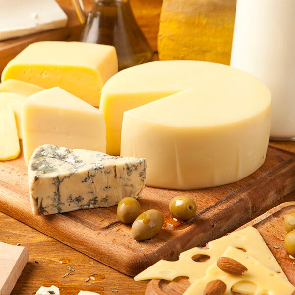 Как хранить сыр в холодильнике