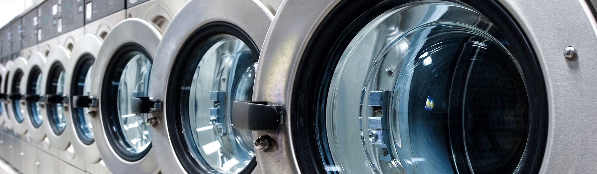 Какую одежду необходимо сдавать в прачечную?