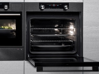 Почему образовывается конденсат между стеклами духового шкафа?