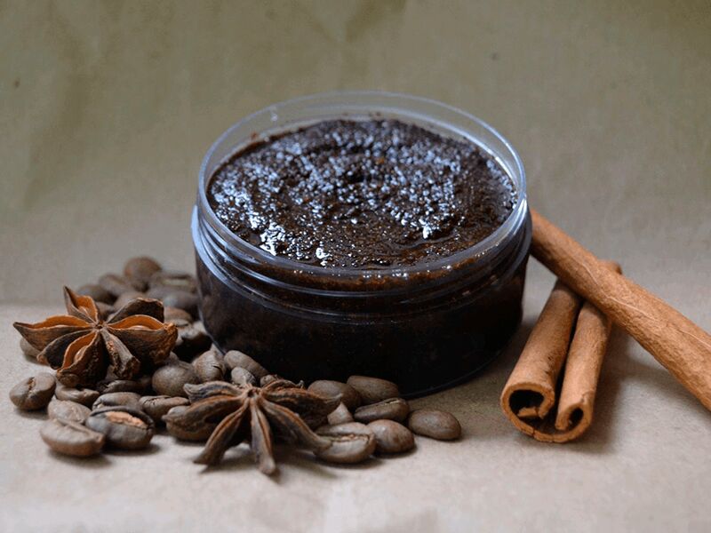 Как можно использовать кофейную гущу дома и на даче