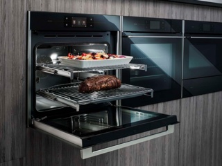 Как приготовить свиную рульку в духовке